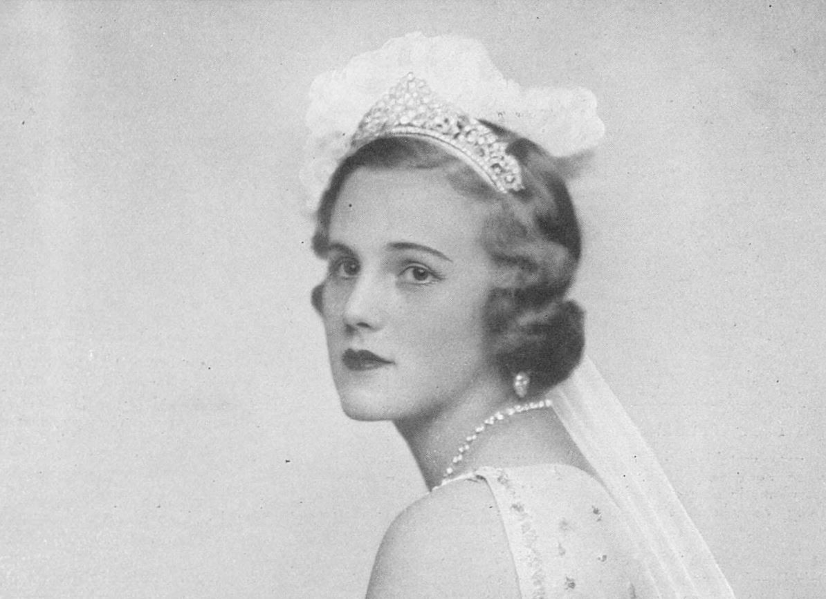 Tatler_29_June_1932_Court_tiara