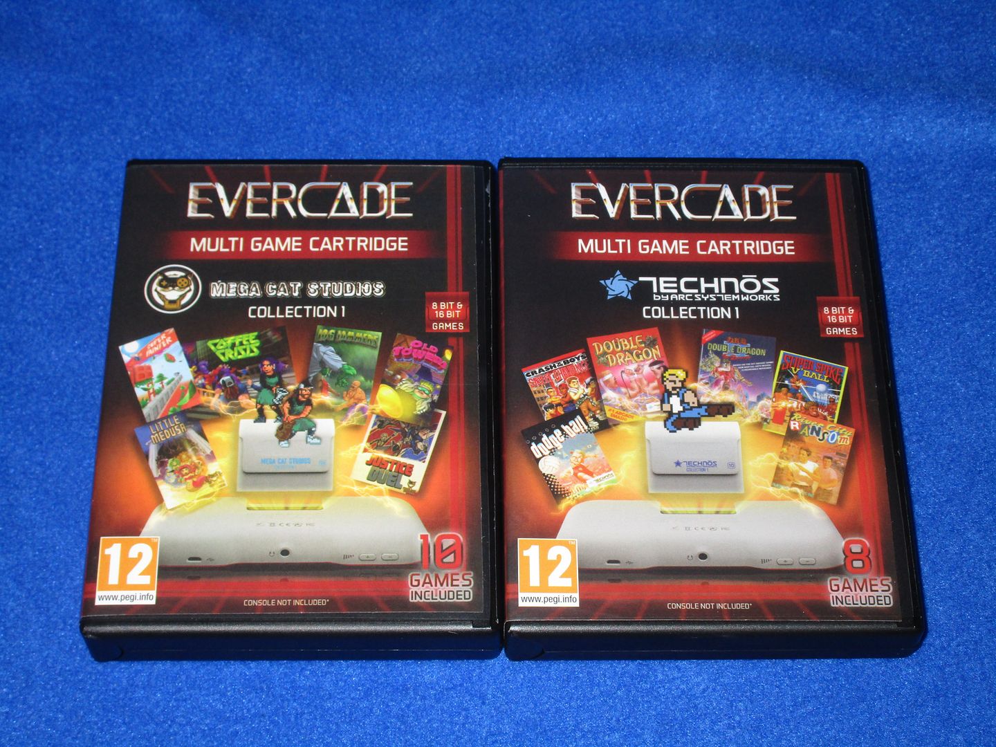 The Evercade handheld system Evercade_(5)