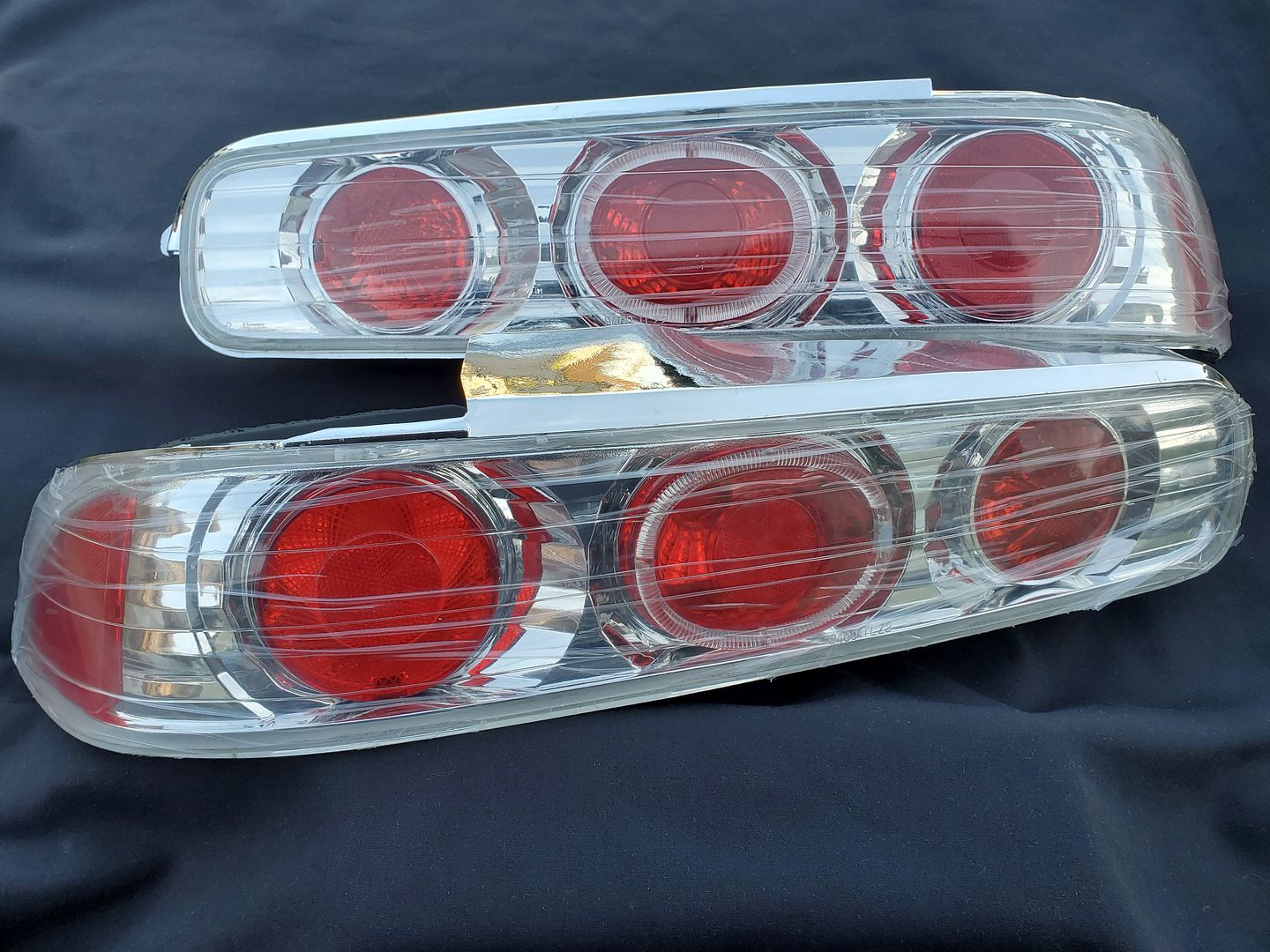 RARE!! 94-01 Acura Integra DC2 Coupe altezza style tail lights RARE!! 94-01 Acura Integra DC2 Coupe altezza style tail lights