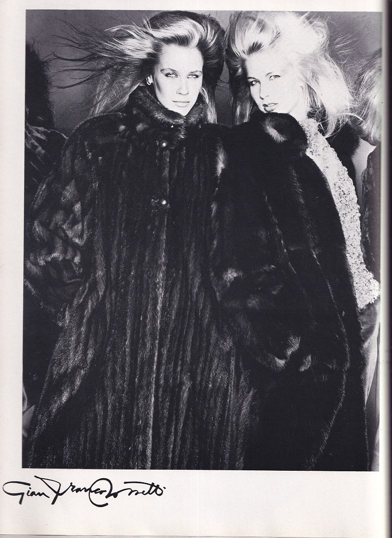 Vogue_Italia_Dec80_3