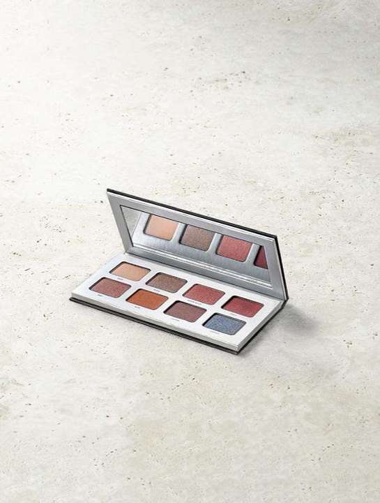 Vegan Mascara voor gevoelige ogen (en eyeliners): dit merk wil je voortaan gebruiken! 10 Eye of horus oogschaduw palette