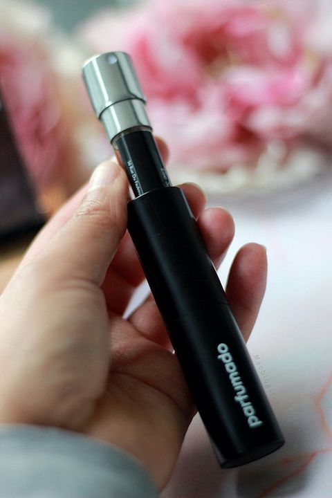 Parfumado review: eerlijke mening over 't parfum abonnement 12 Bij het parfum abonnement ontvang je een Parfumado travelcase en flacon