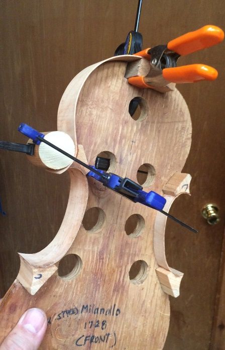 installing ribs on 5-string fiddle handmade by Chet Bishop in Oregon
