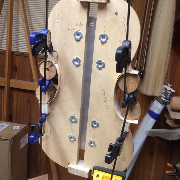 Center ribs installed on 16-1/2" five-string Viola.