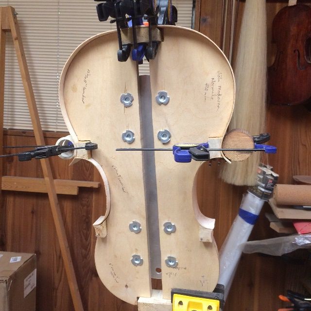 Lower ribs installed on the 16-1/2" five-string Viola.