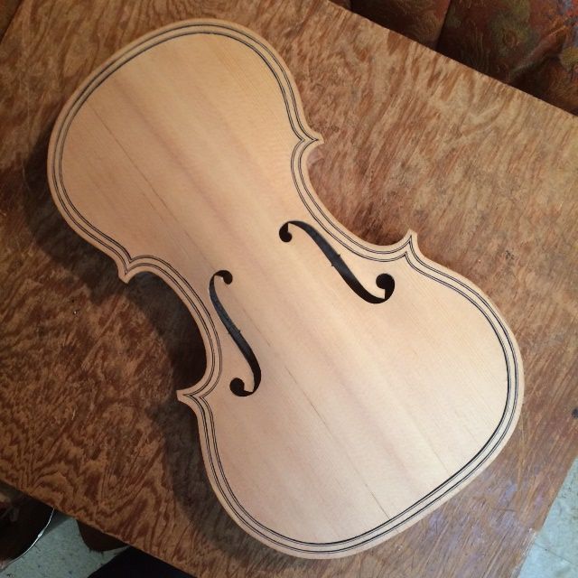 Front purfling dry installed on the 15" Five-string viola.