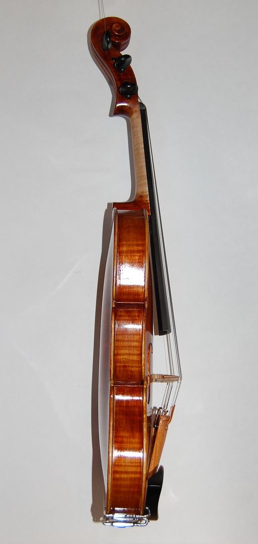 Side view of the completed Five String Fiddle.