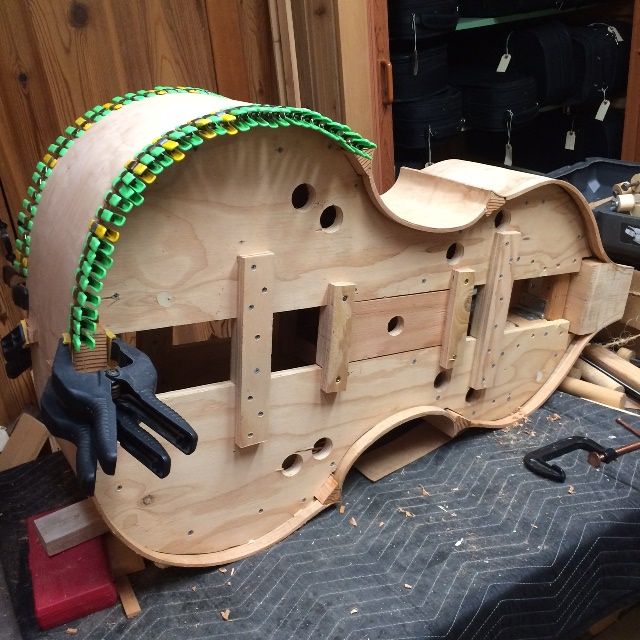 Bass side rib with linings installed on the 5-string double bass.