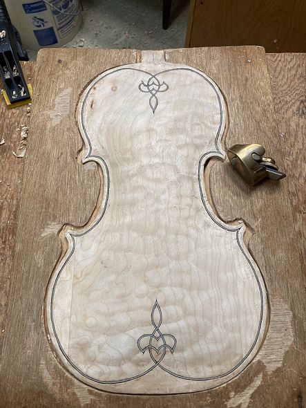 back plate of five string bluegrass fiddle handcrafted in Oregon by artisanal luthier Chet Bishop