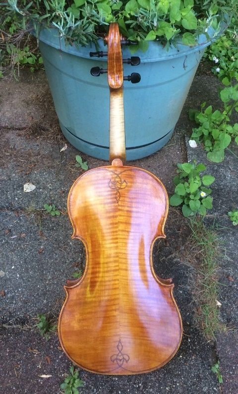 16-1/2" 5-string acoustic handmade viola, made in Oregon by Chet Bishop