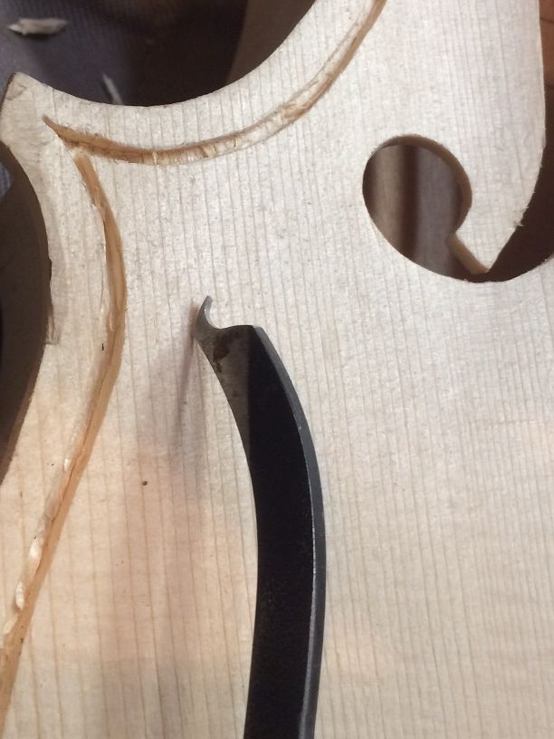 Purfling pick with front plate of 16-1/2" five-string Viola.