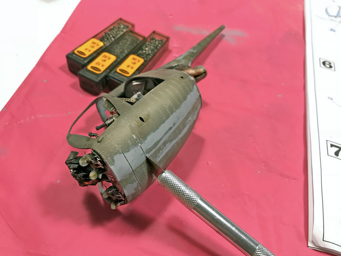 Huges OH-6A Cayuse . Dragon kit 1/35 scale model versionE TROOP, 1/9 Cav, 1st Cav. Div. (AM)  Lai Khe, Vietnam 1970 (edited)_forum_55