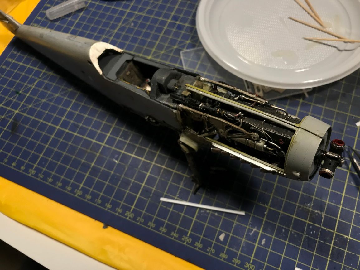 Me 109 G-2 : "Augsburg Eagle" - Trumpeter kit 1/24 scale model - STUDIO IMG_0623