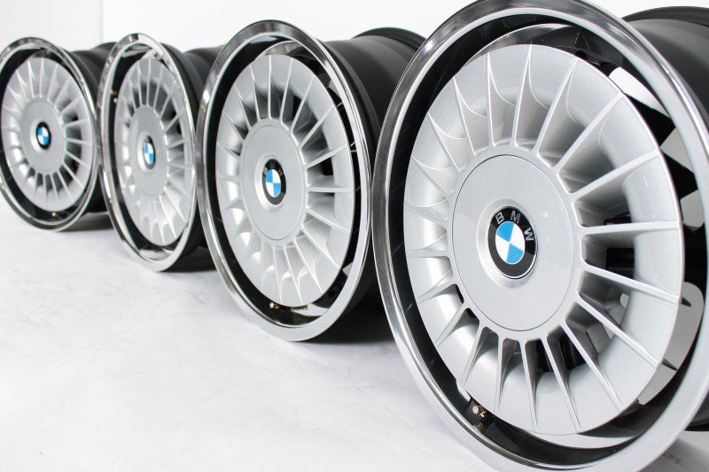 売れ筋ランキングも 2017-2020 BMW E30 M3 E28 E34 M5 E24 M6 E31 E9 #20 Turbine M 車種別解説書