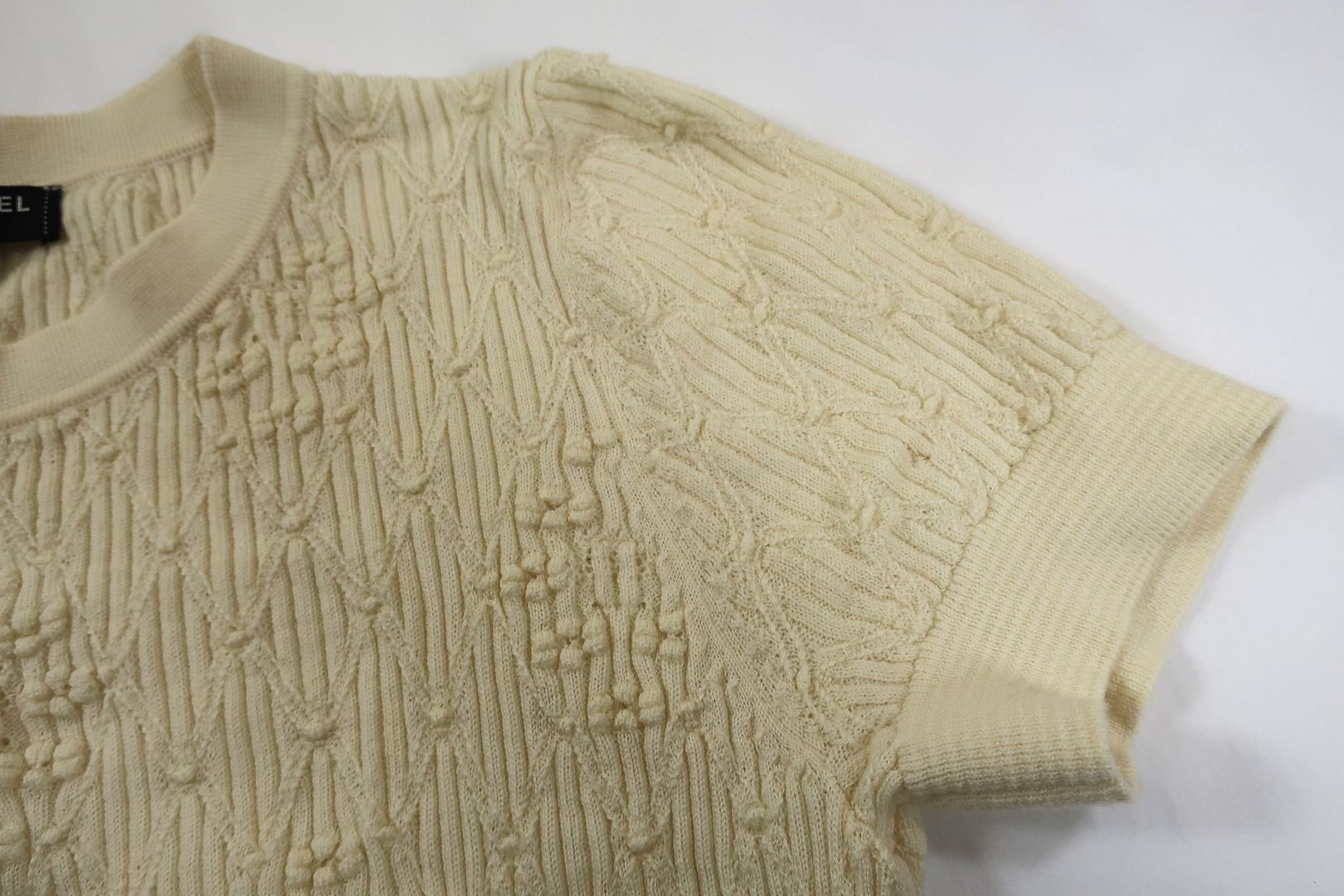 CHANEL Cream Knit Short Sleeves Wool Sweater Sweatshirt Top