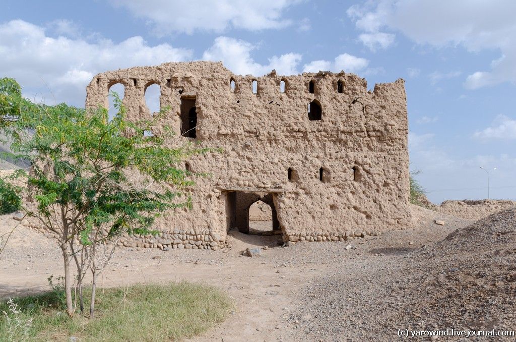Тануф - оманская горная деревня с глиняным старым центром DSC_0138(1)