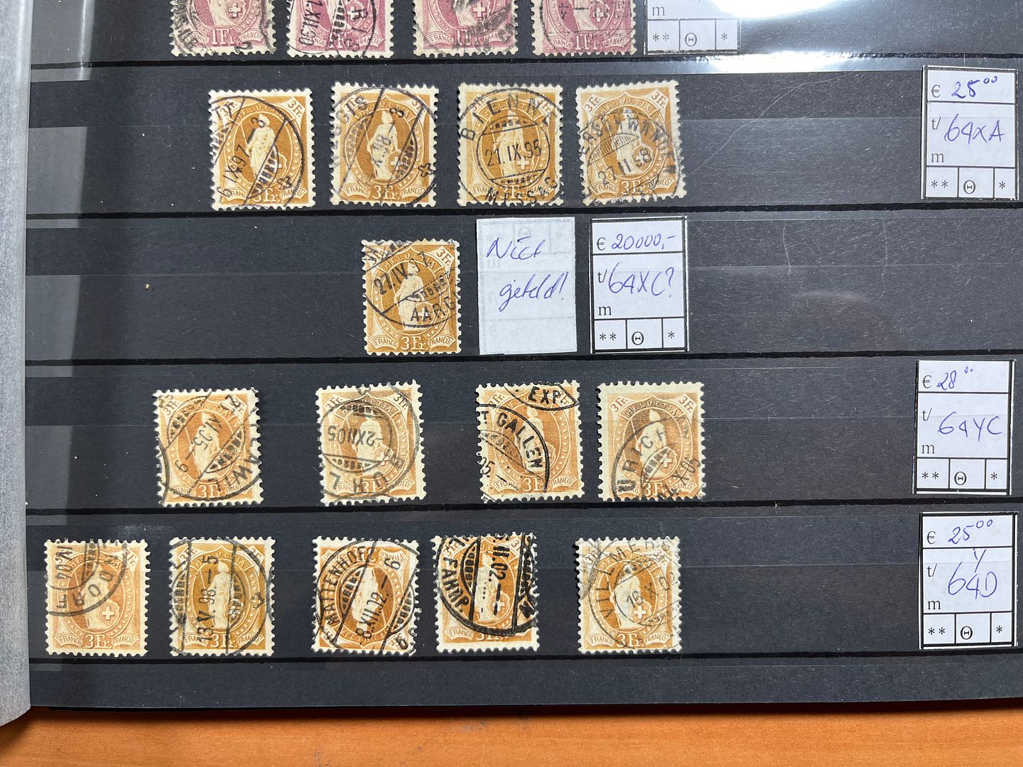 00147 Staande Helvetia - 10