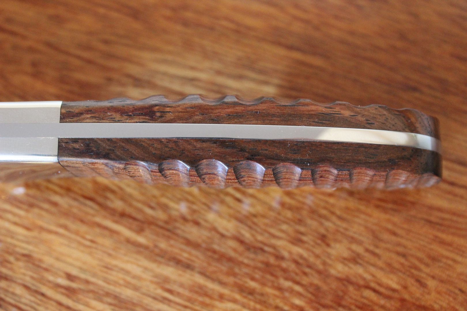 Buck 113 Ranger fixed blade W/ scalloped Honduran Rosewood