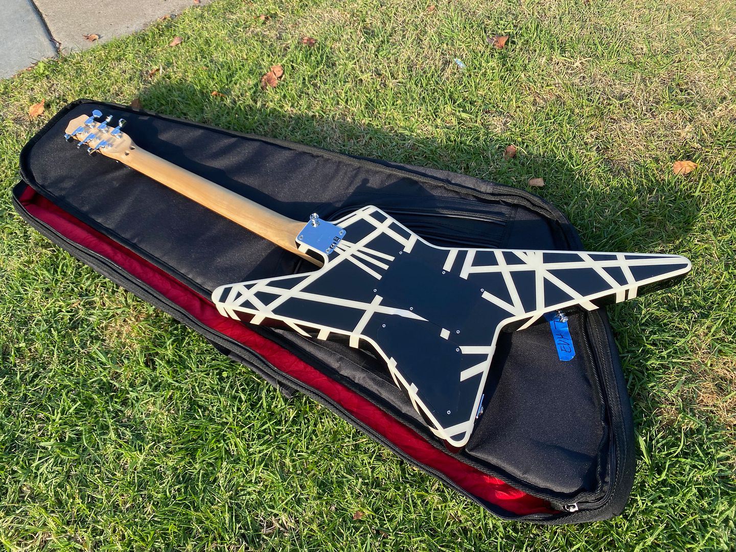 2014 EVH Stripe Series Star - Black and White - Floyd Rose