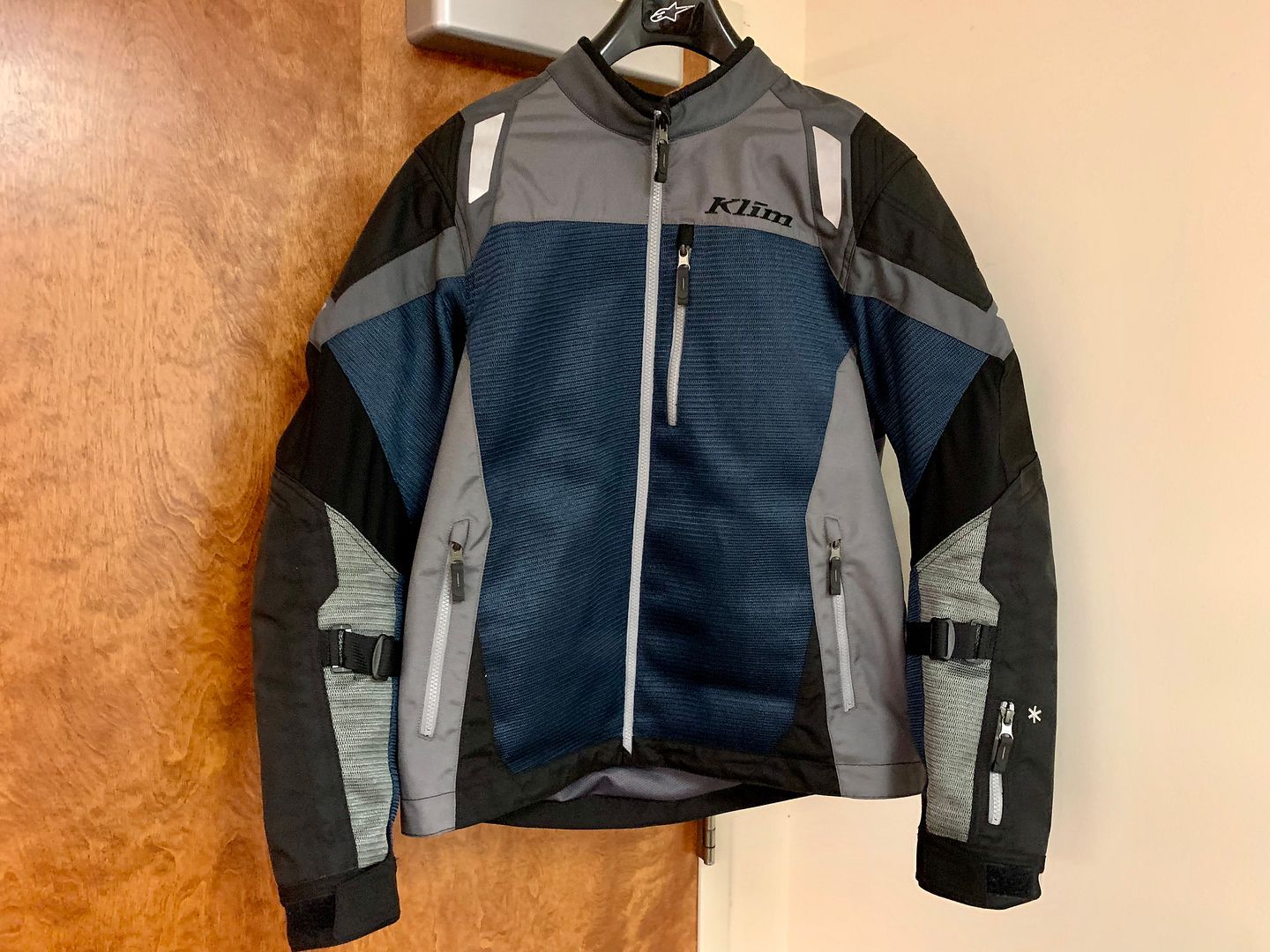 Sold Klim Induction XL 250 Adventure Rider