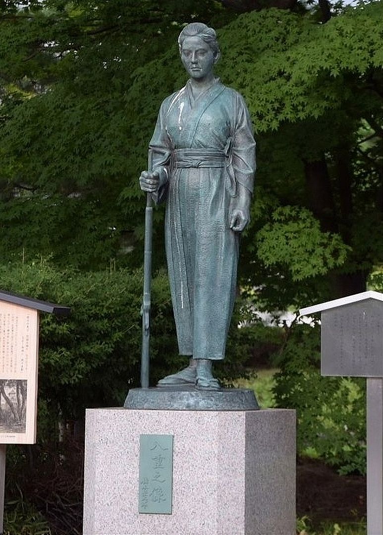 12 - Yamamoto Yae and the warriors of Aizu, 1868 Yae_statue