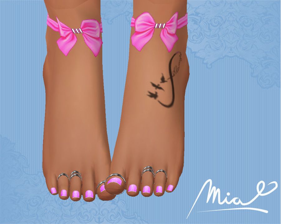 chula_pink_feet_ribbons