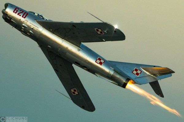 MiG-17PFT courtesy of Aero Gatineau-Ottawa, FB RED50