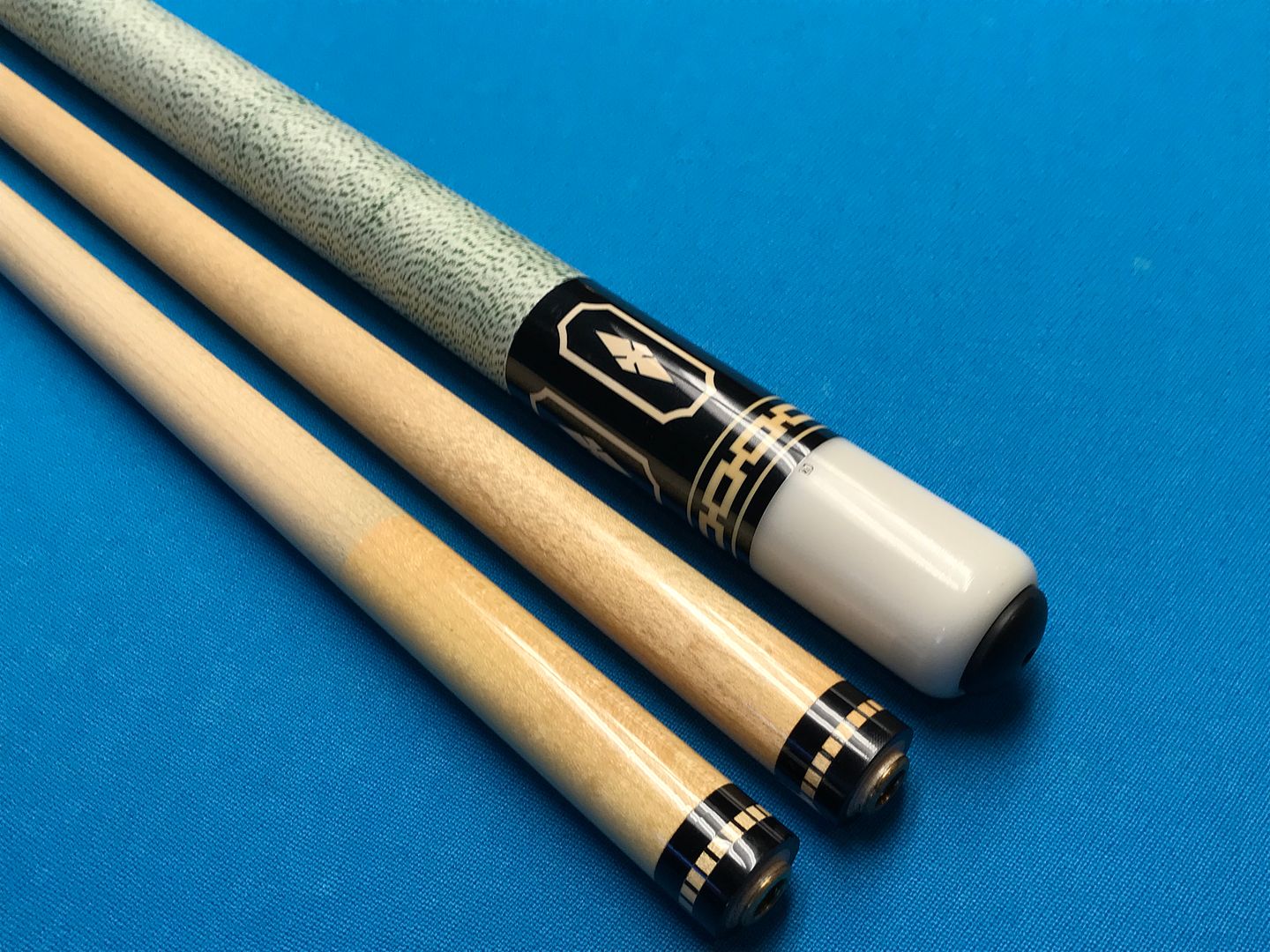 azbilliards cues for sale