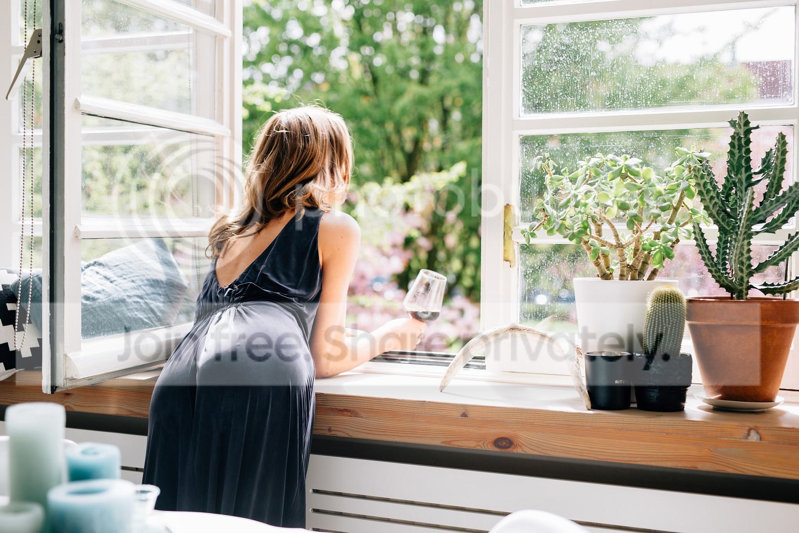 GAZING