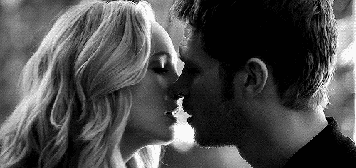 LOVERS 778