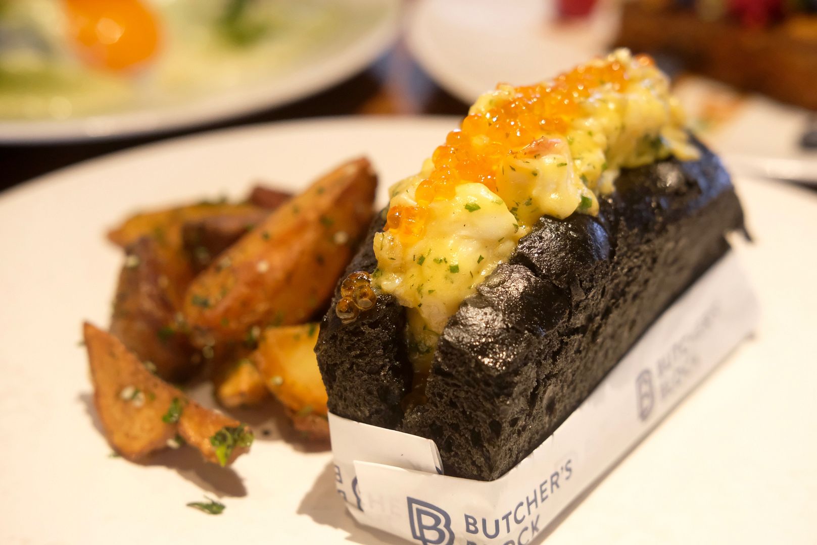 Butchers_block_raffles_hotel_lobster_bao