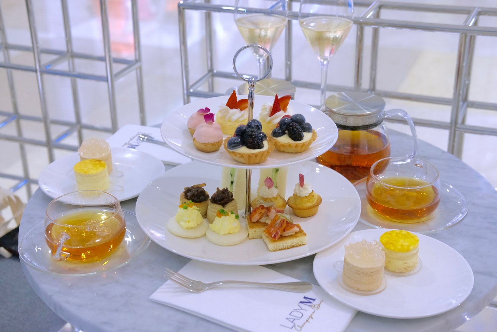 lady_m_champagne_bar_ion_orchard_afternoon_tea