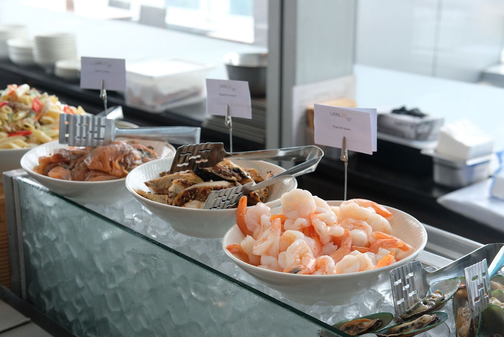 level33_mbfc_raw_bar_buffet_lunch