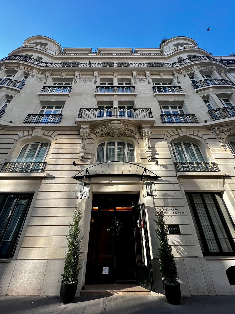 maison astor paris hilton dog friendly hotel