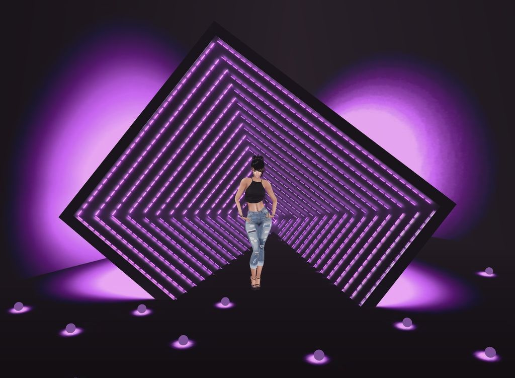 Piramid_Photo_Room_purple
