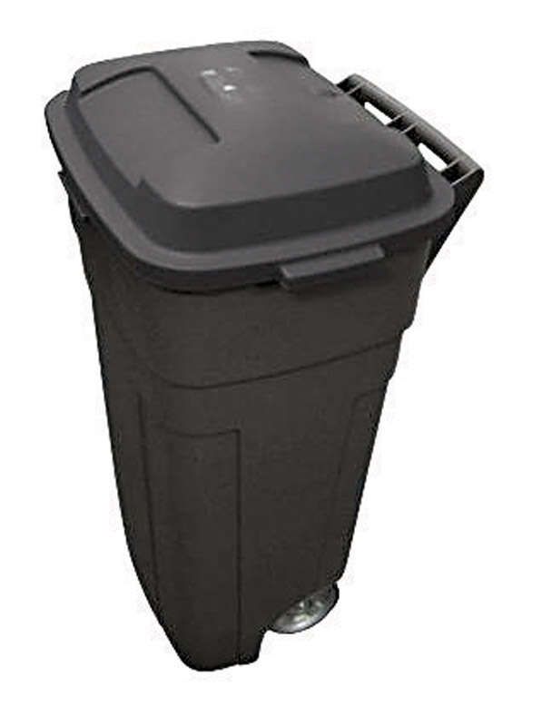 Rubbermaid Roughneck 34 gal Black Plastic Wheeled Garbage Can Lid Included