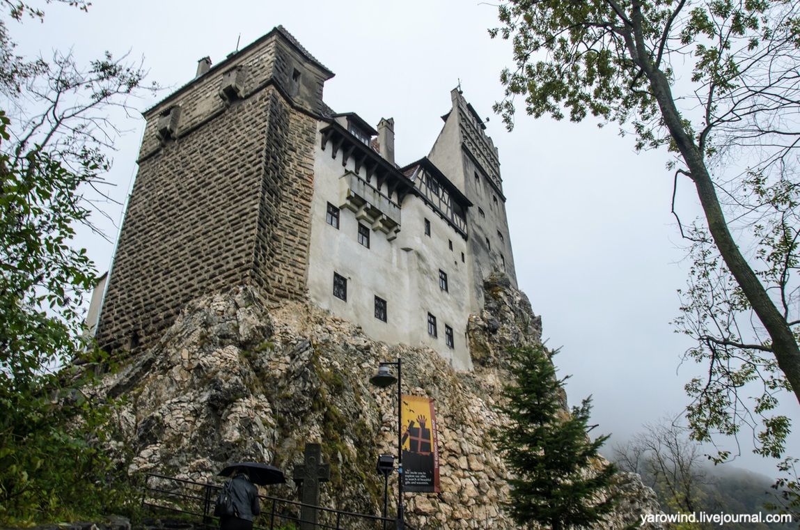 Замок Бран - замок Дракулы. На самом деле нет Румыния