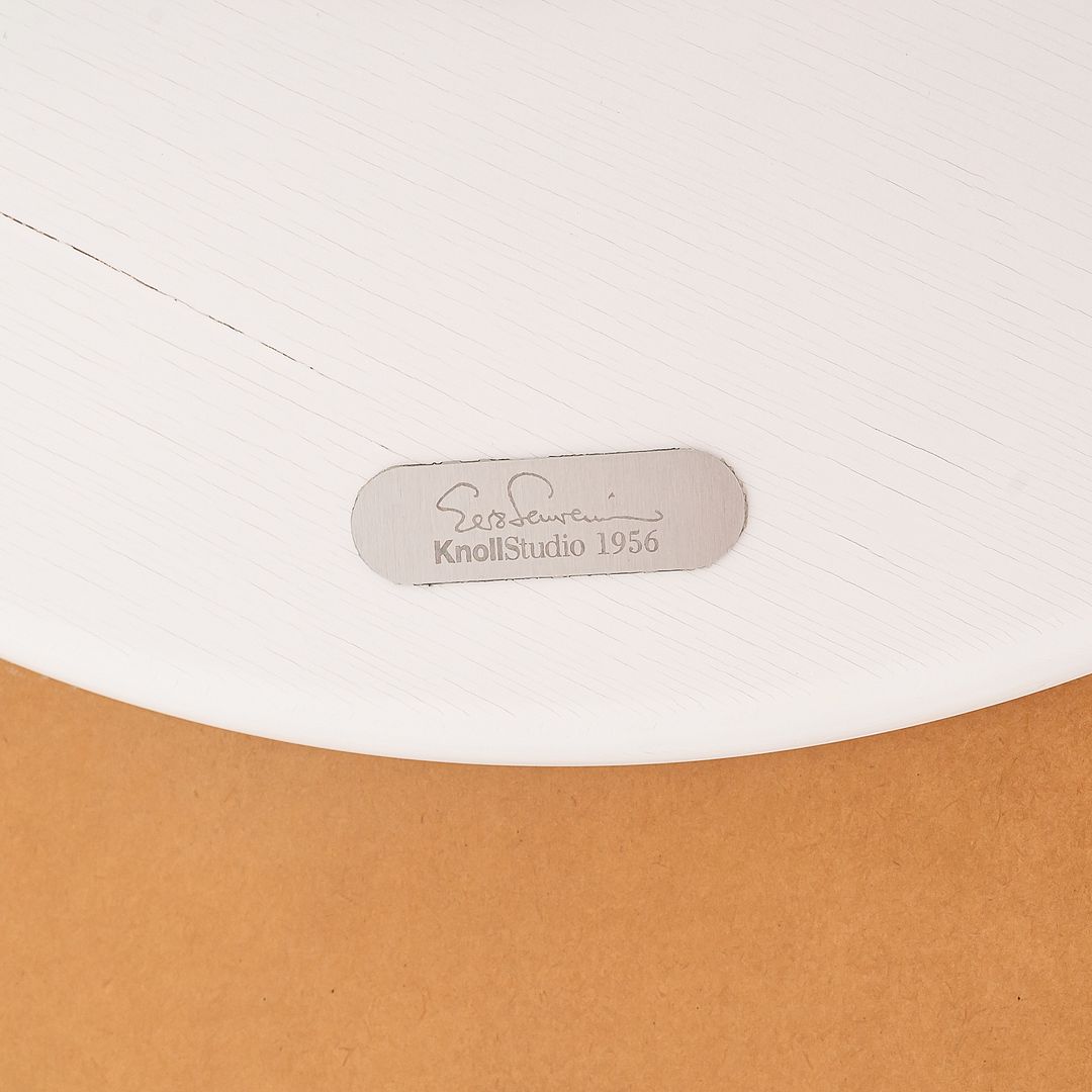 2009 Eero Saarinen for Knoll Studio Tulip Round Dining Table with 42" Oak Top