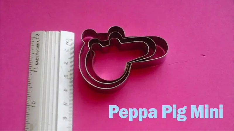 Cortador peppa pig miniatura para decoración de pasta y fondant