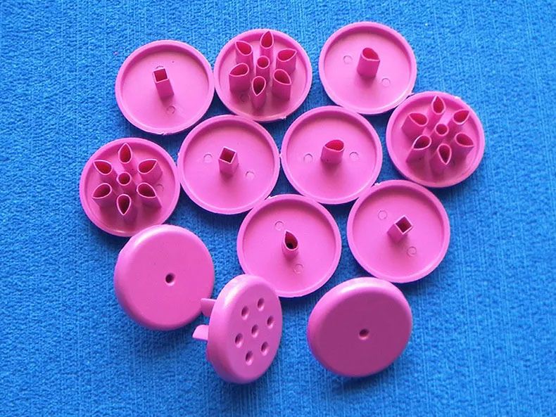 Molde plástico botón ojales para decorar pasta fimo y fondant