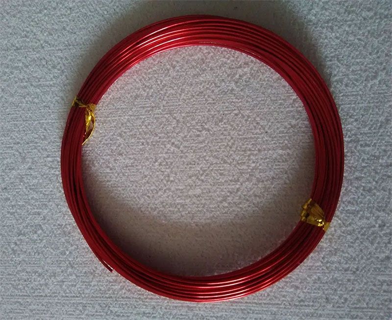 Alambre en aluminio Maleable Rojo dorado x10 metros para bisutería