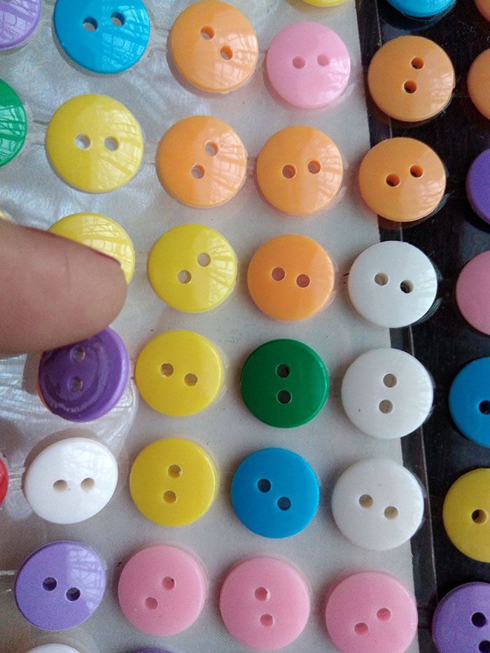 Botones Decorativos en Colores Surtidos con Tamaño Real 11mm