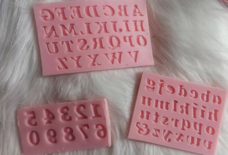 Molde silicona abecedario de 1cm mayúscula minúscula y números