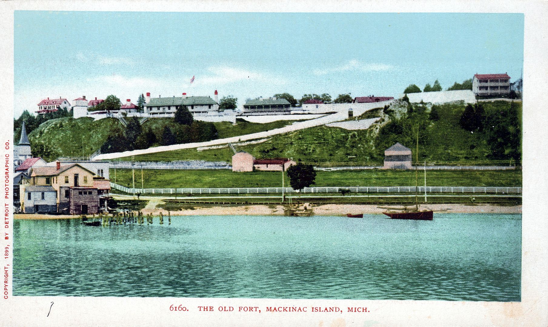 MACKINAC ISLAND MI - The Old Fort Postcard - Picture 1 of 2
