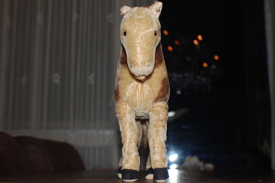 Steiff Standing Horse 1950s No Halter 1328,0 Mohair White Steiff Standing Horse 1950s No Halter 1328,0 Mohair White