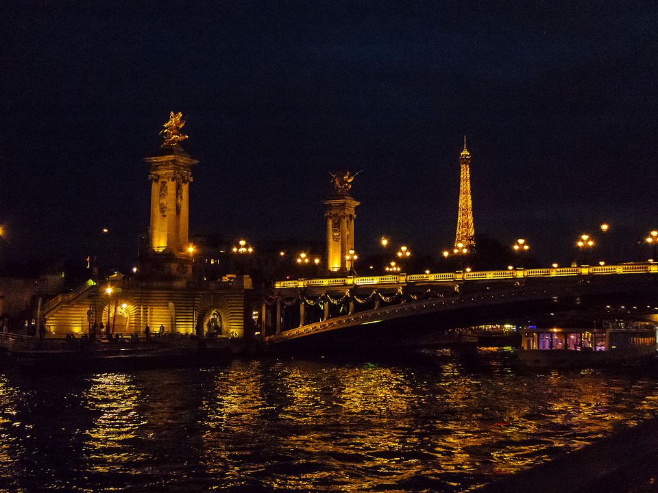 IMAGE: https://hosting.photobucket.com/images/i63/wiltonw/NiteBoat.jpg?width=960&height=720&fit=bounds