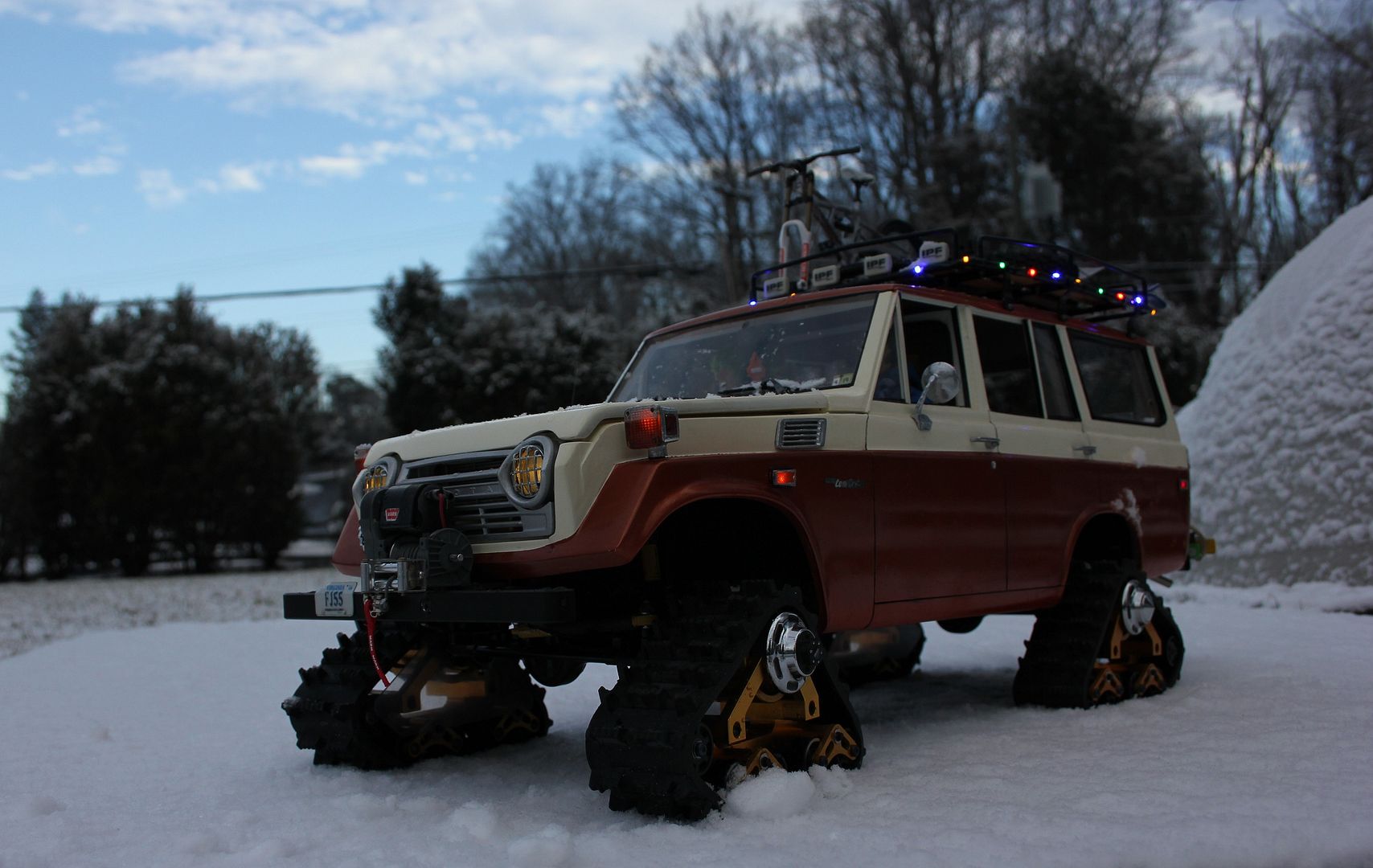 FJ55Snow4.jpg