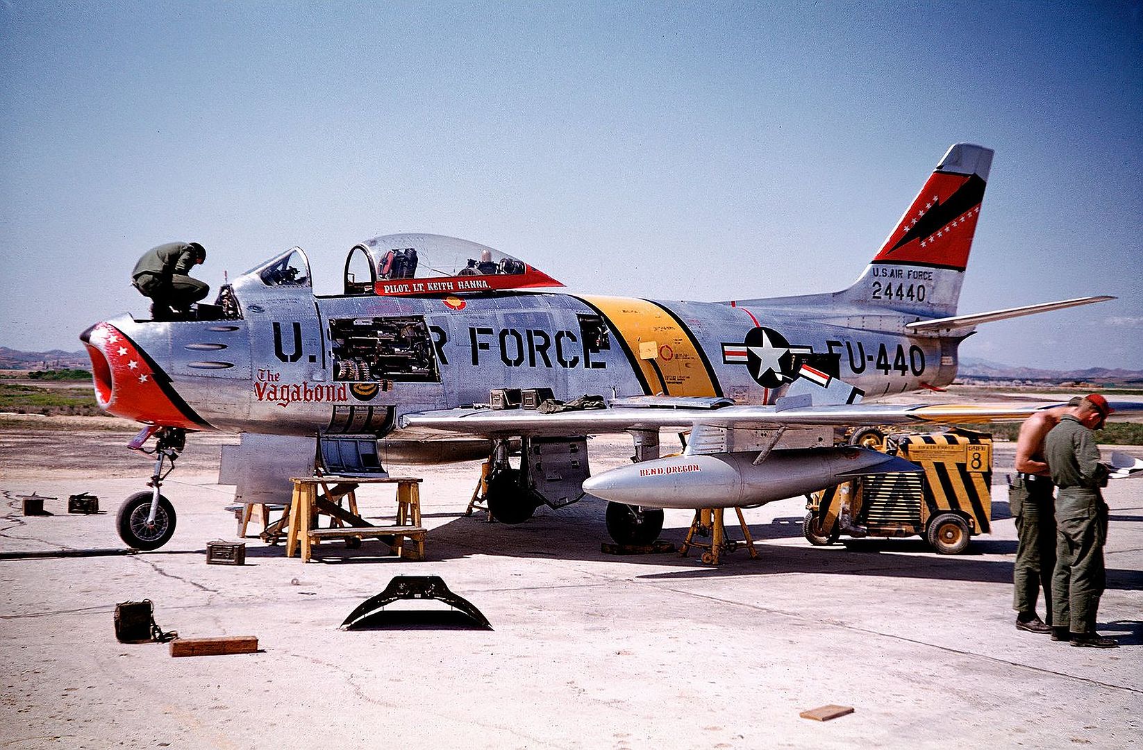 311th Fighter Bomber Squadron 8 311th Fighter Bomber Squadron 8