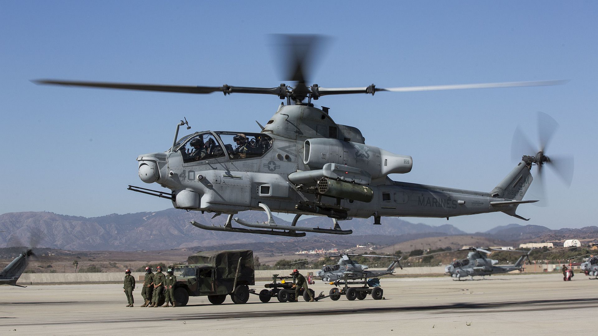 AH 1Z Viper Assigned To Marine Light Attack Helicopter Squadron 369