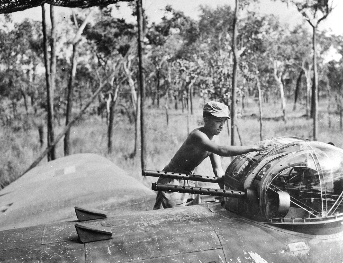25 Indonesia 1945